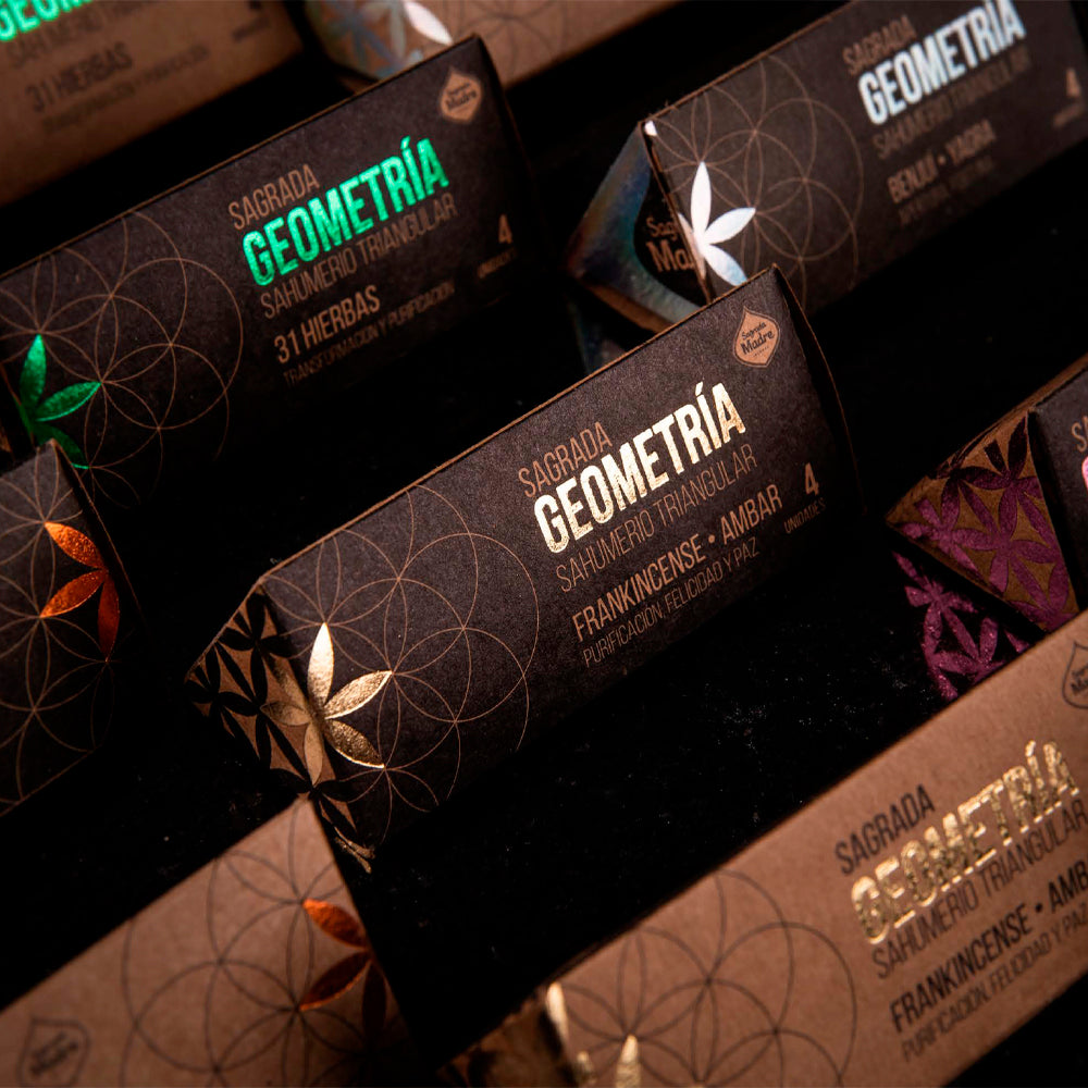 Triangular Geometria Sagrada Madre - Palo Santo & Mirra