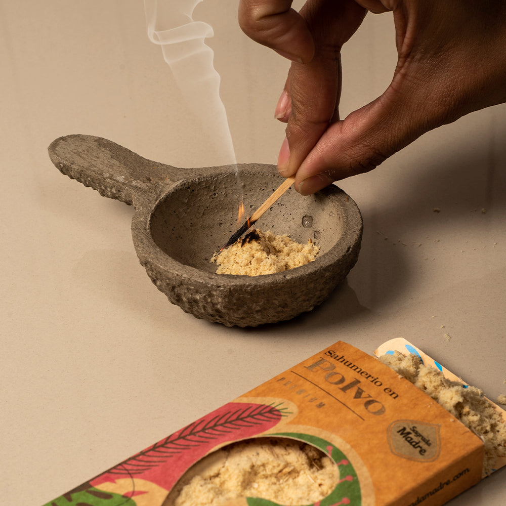 Incenso em Pó Premium Sagrada Madre - Jasmim e Camomila