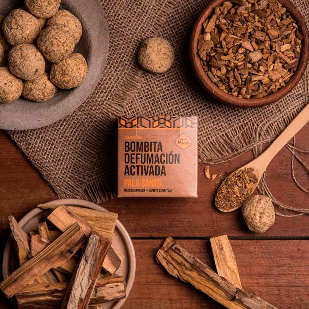 Bombitas Defumação Ativada Pau Santo - Sagrada Madre