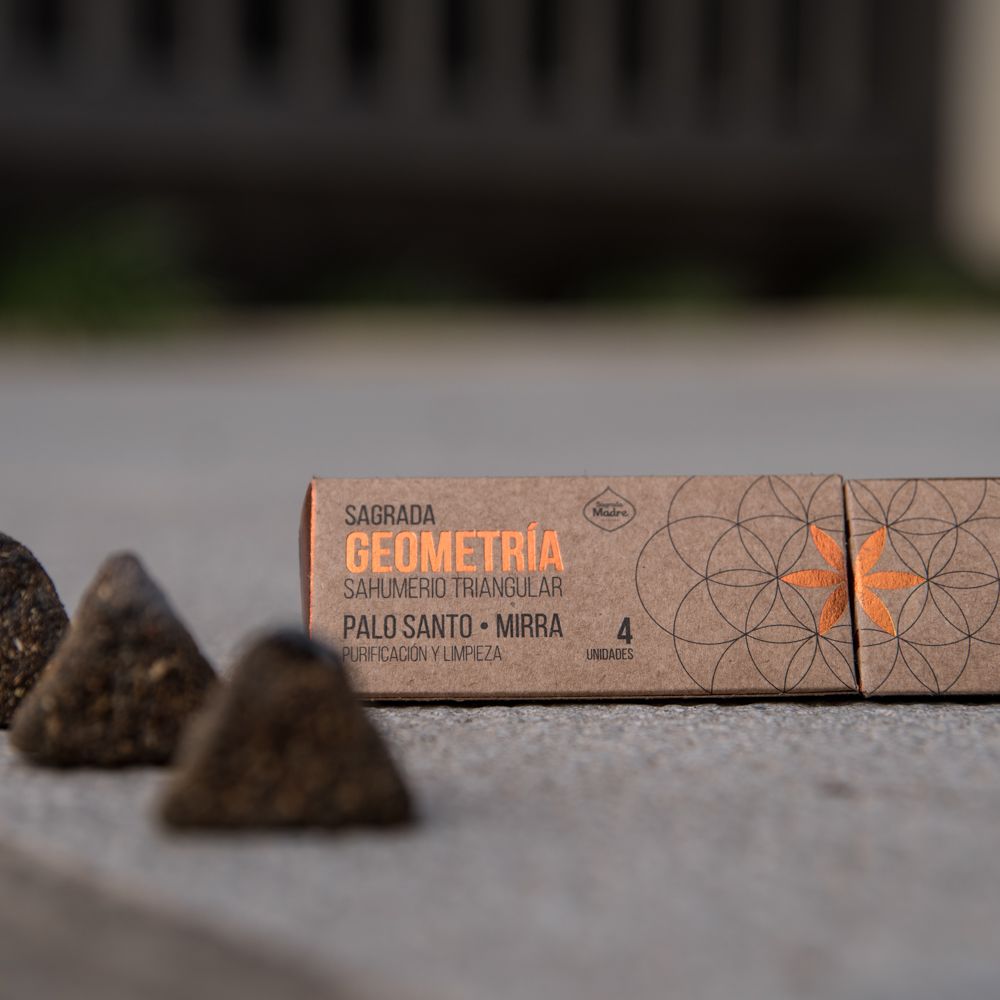 Triangular Geometria Sagrada Madre - Palo Santo & Mirra